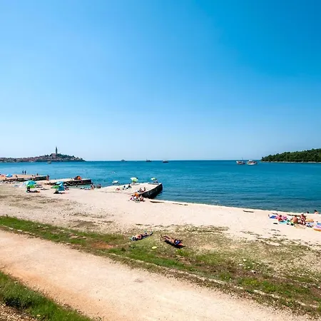 Pineta Mobile In Porton Biondi Camp *